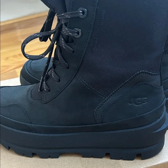 Women’s The Ugg Lug Black Boots BRAND NEW - Picture 7 of 8